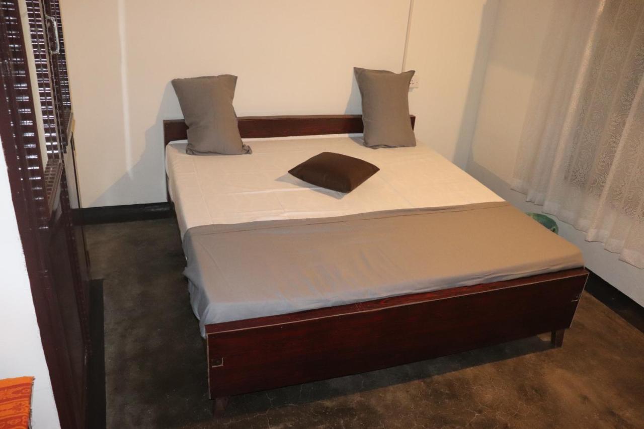 Piggy Hostel ורקלה מראה חיצוני תמונה