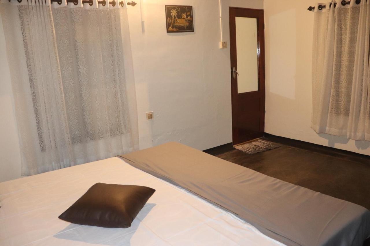 Piggy Hostel ורקלה מראה חיצוני תמונה