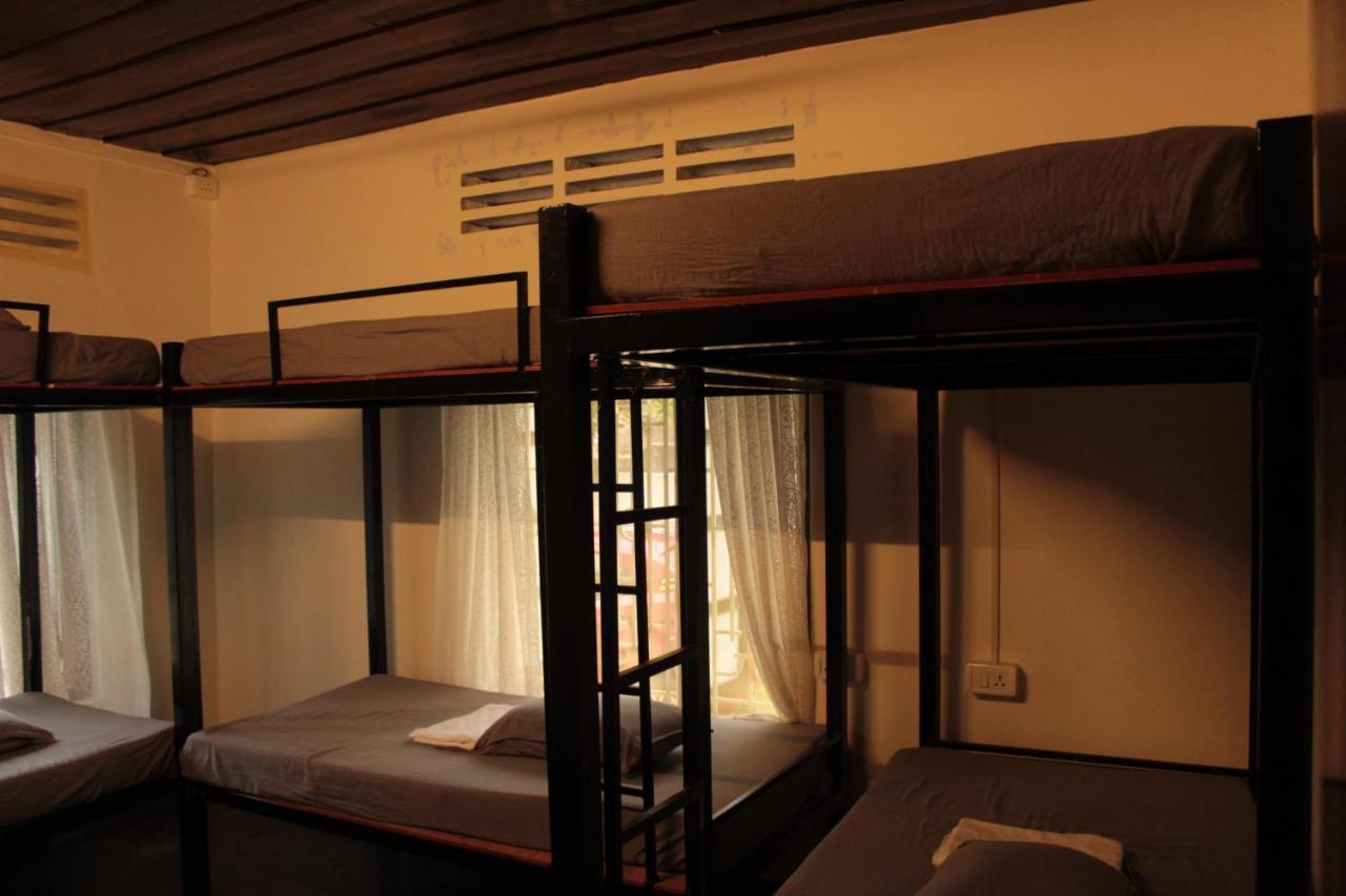 Piggy Hostel ורקלה מראה חיצוני תמונה